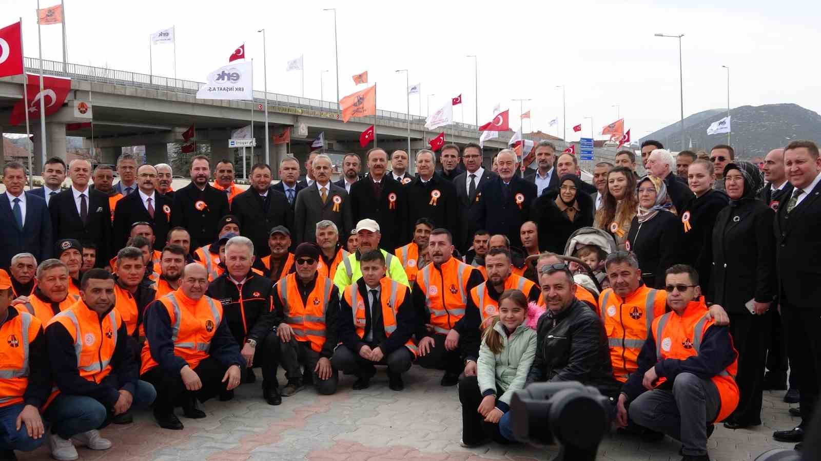 Bakan Uraloğlu: "Isparta’da son 24 yılda ulaşıma 35,4 milyar lira yatırım yaptık"
