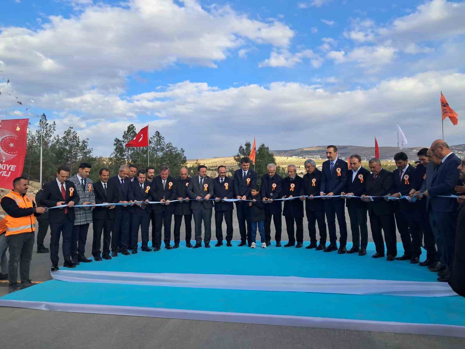 Bakan Uraloğlu: "Kilis’in ulaşım ve iletişim altyapısına 24 yılda yaklaşık 9,3 milyar lira yatırım gerçekleştirdik"
