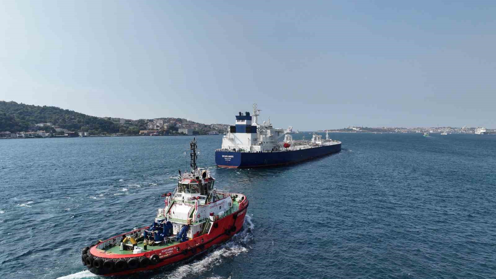 Bakan Uraloğlu: "Kıyı Emniyeti ekipleri 2025 yılında 199 can kurtarma operasyonu ile 631 kişiyi kurtardı"
