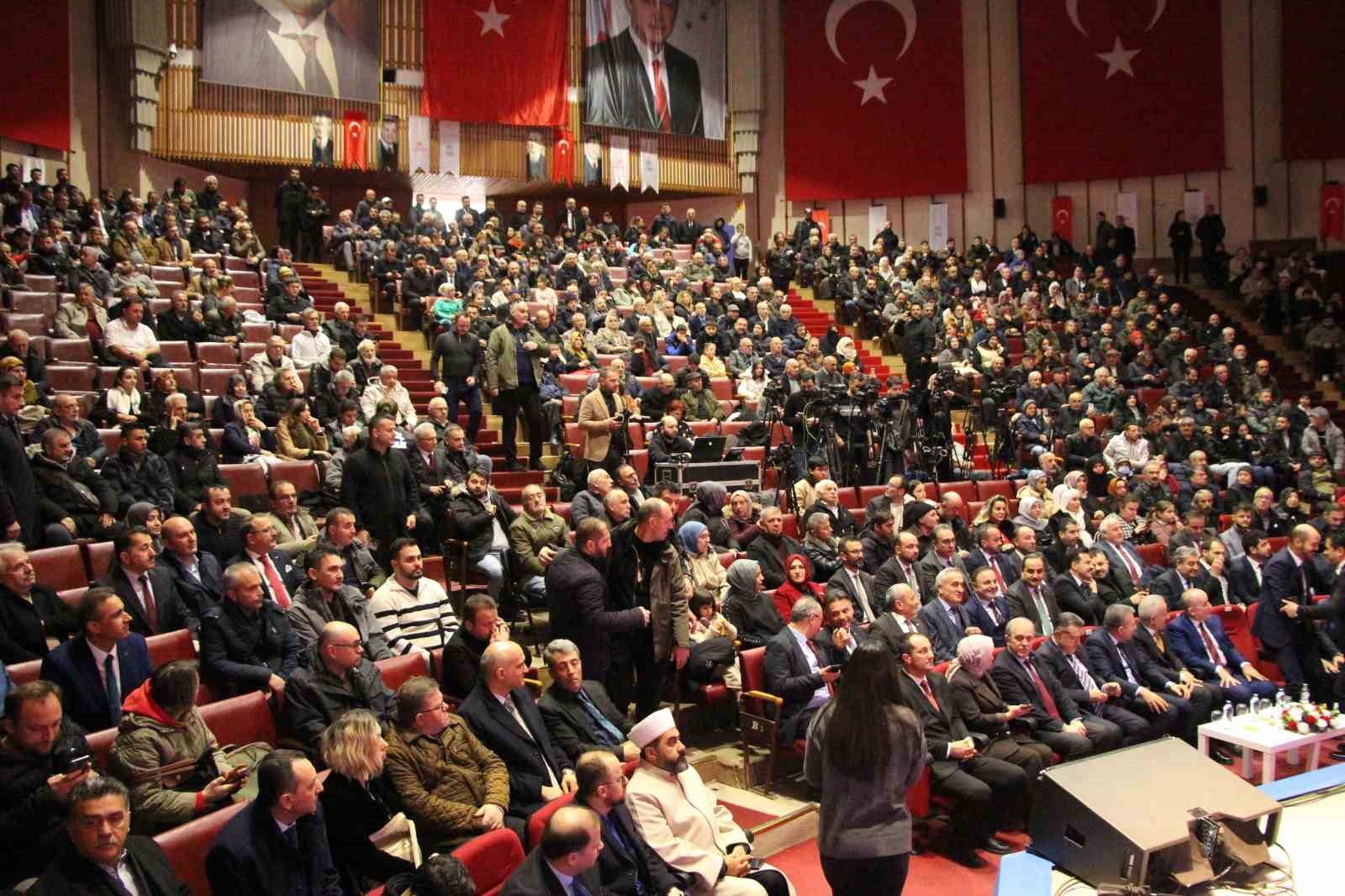 Bakan Uraloğlu: "Kürt kardeşlerimizle aramıza hiç kimse engel koyamaz, hiç kimse aramızı açamaz"
