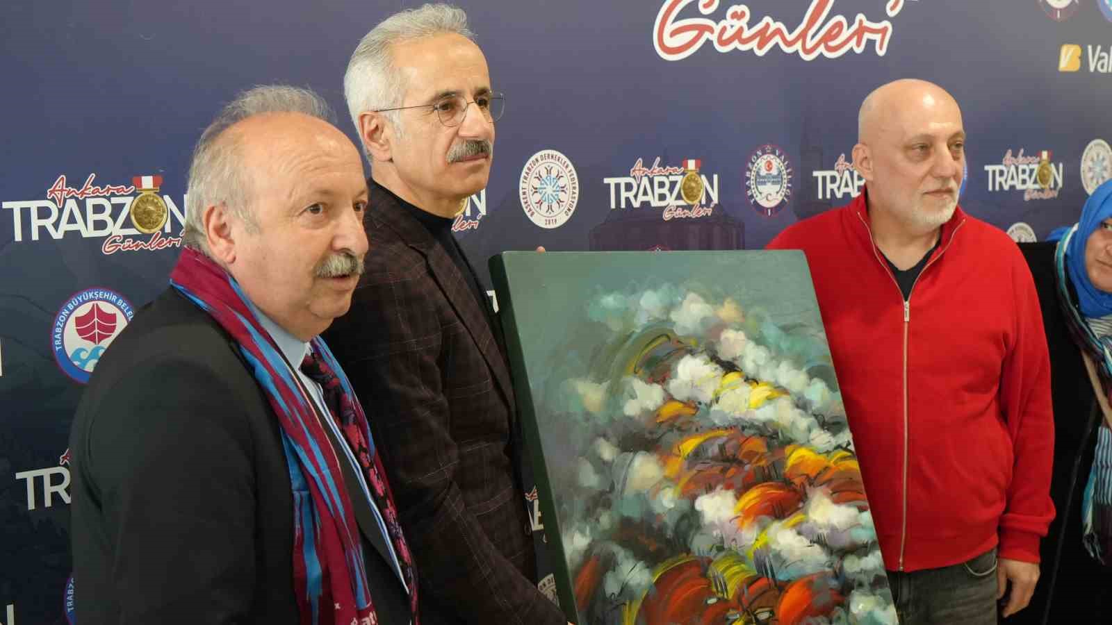 Bakan Uraloğlu: "Libya uçağının düşüşüyle ilgili hem bizim kaza kırım ekiplerimizin hem de başsavcılığımızın başlatmış olduğu bir süreç var"
