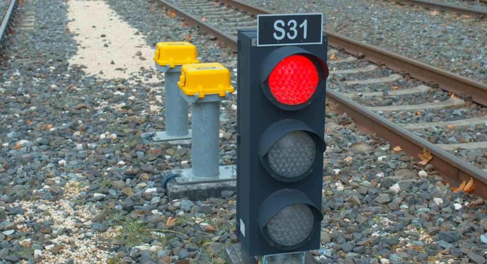 Bakan Uraloğlu: "Sinyalli hat oranımızı yüzde 61’e yükselttik"
Bakan Uraloğlu: "Sinyalli hat oranımızı yüzde 61’e yükselttik"