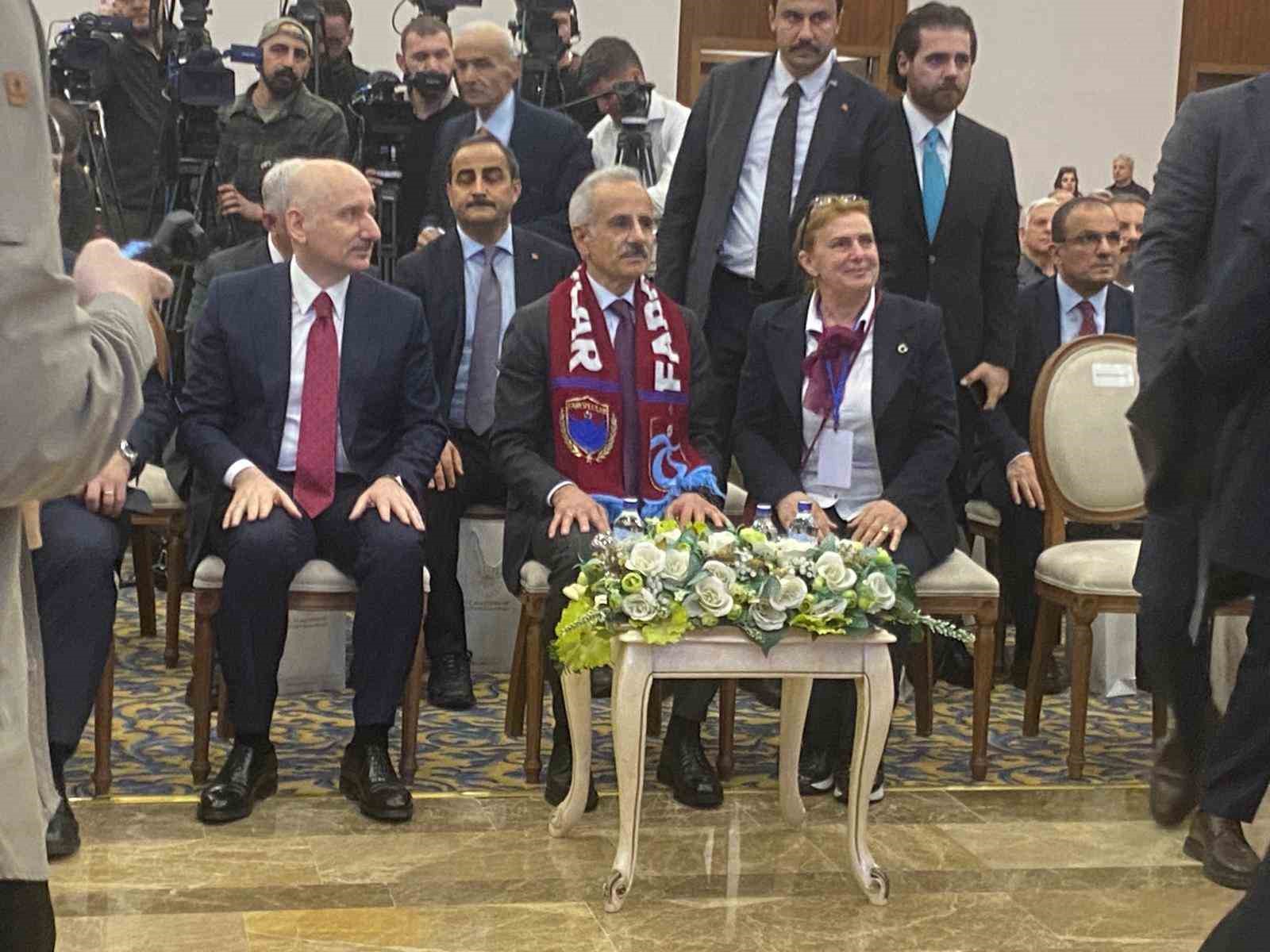 Bakan Uraloğlu: "Trabzon ile Samsun arasını 2 saate düşüreceğiz"
