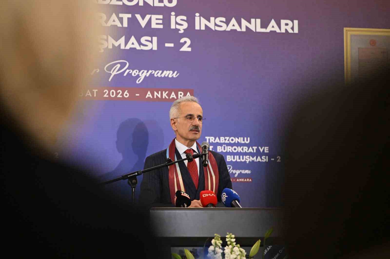 Bakan Uraloğlu: "Trabzon’umuzun ulaşım ve iletişim altyapısına 260 milyar liranın üzerinde yatırım gerçekleştirdik"
