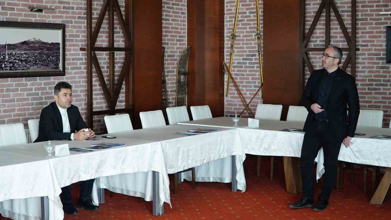 Bakan Yardımcısı Boyraz’a Erciyes’te kapsamlı sunum
