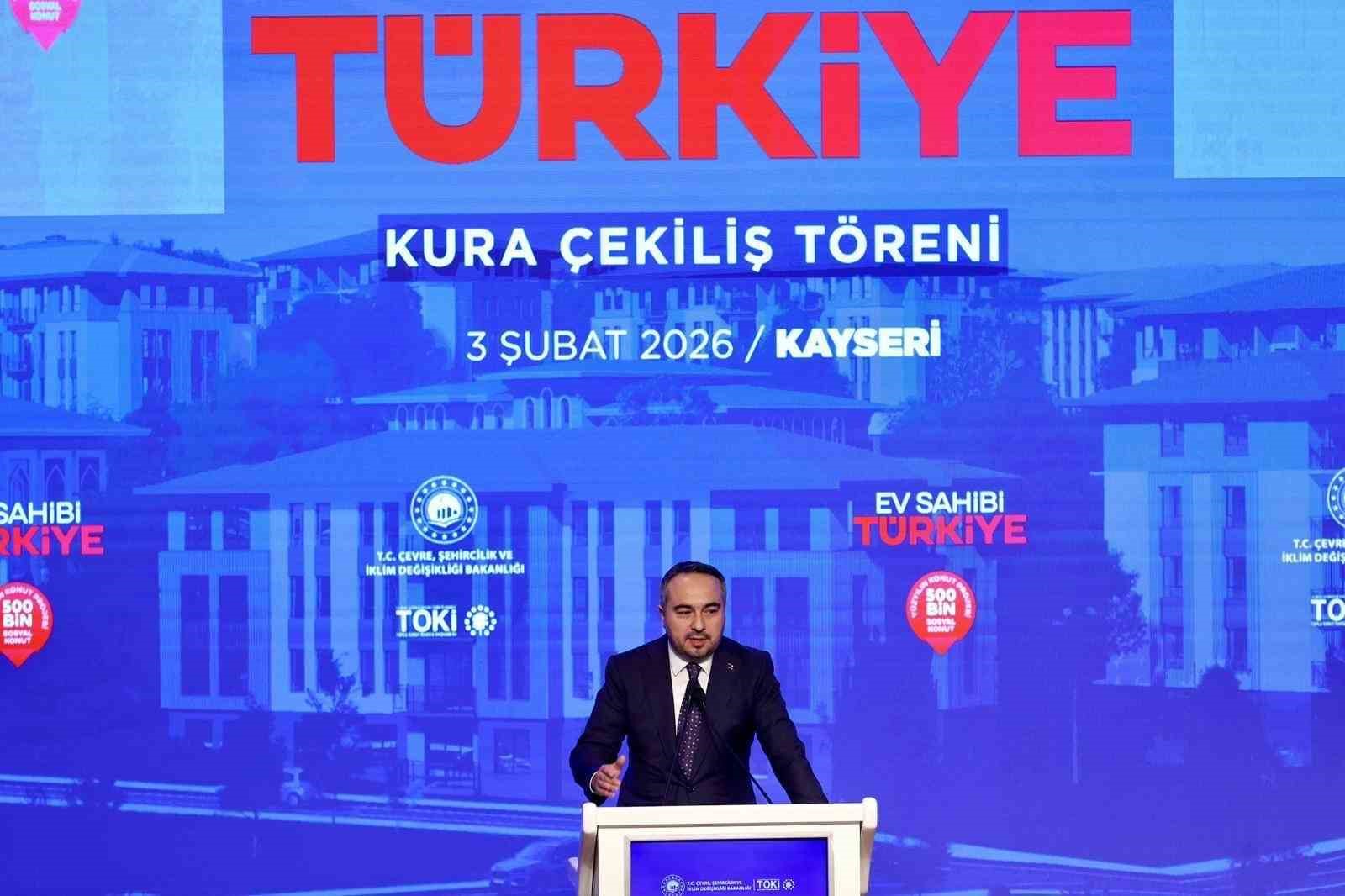 Bakan Yardımcısı Demiralp: "Ev Sahibi Türkiye sloganıyla Kayseri’de 7 bin 562 konutumuzun kura çekimini gerçekleştiriyoruz"
Bakan Yardımcısı Demiralp: "Ev Sahibi Türkiye sloganıyla Kayseri’de 7 bin 562 konutumuzun kura çekimini gerçekleştiriyoruz"