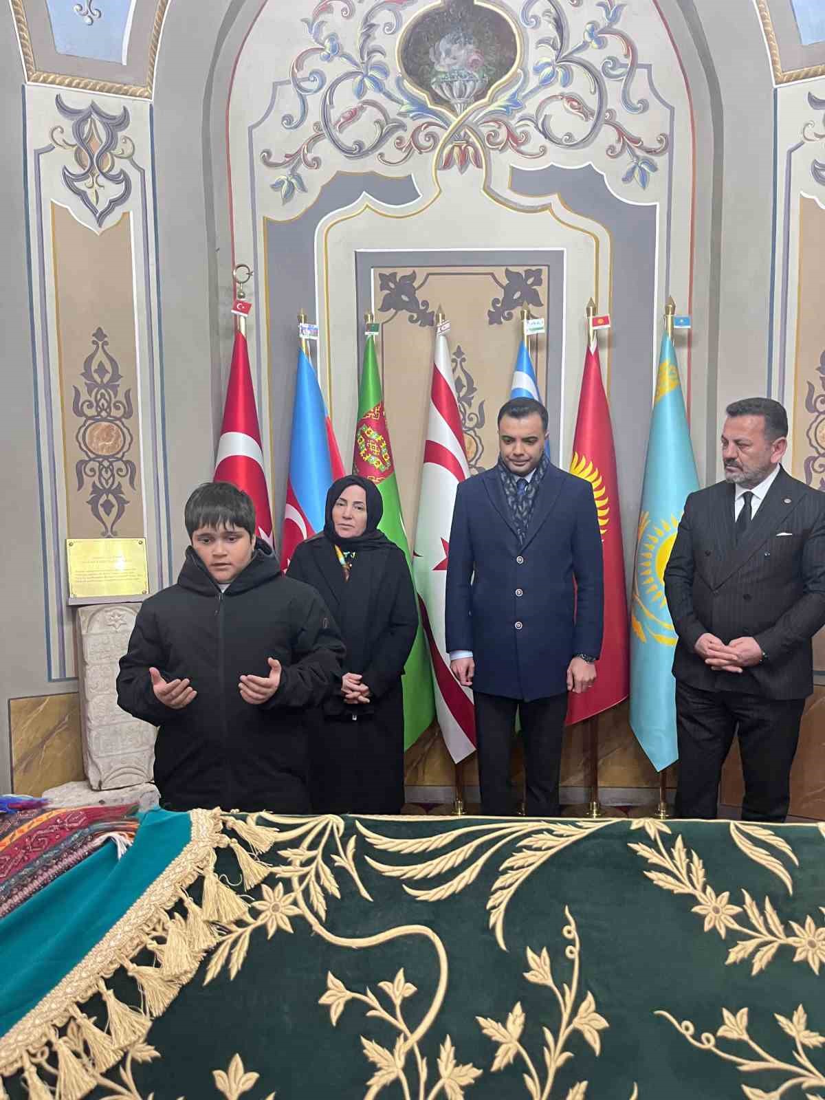 Bakan Yardımcısı Madak, Ertuğrulgazi Türbesi’ni ziyaret etti
