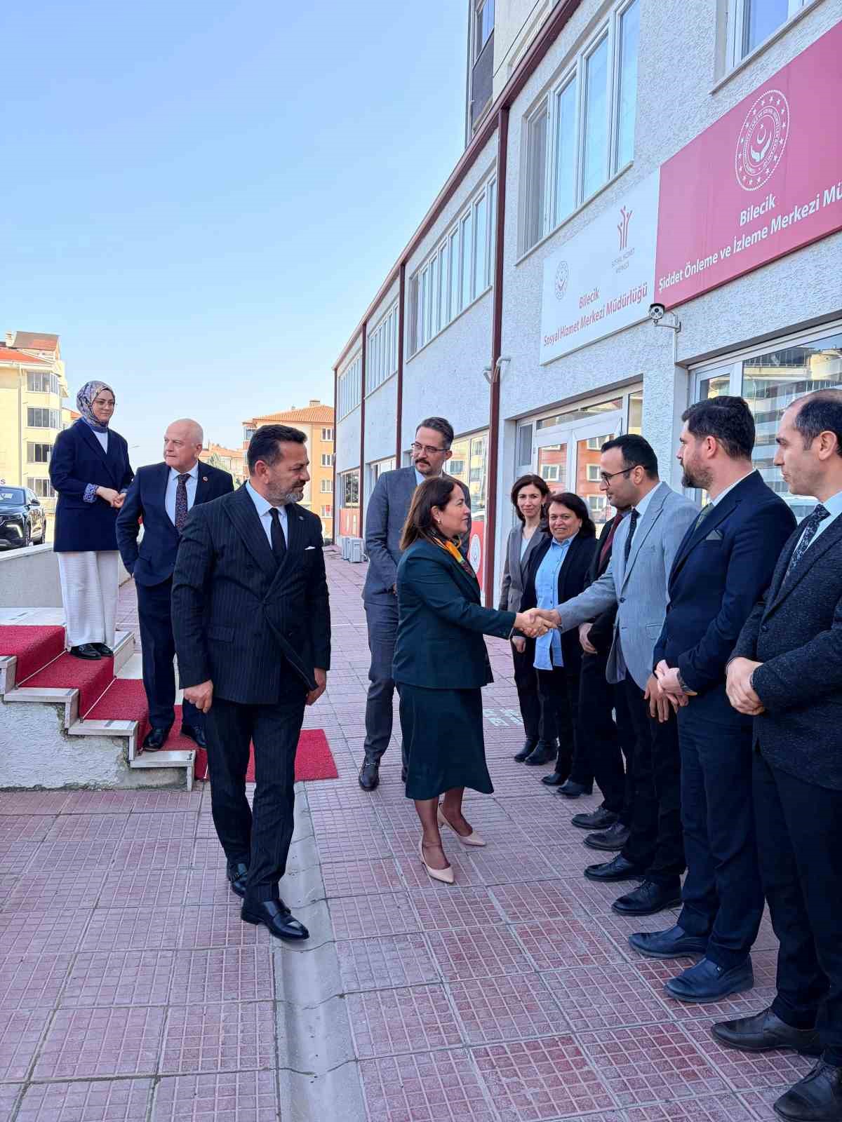 Bakan Yardımcısı Madak’tan Bilecik’te sosyal hizmetler toplantısı
