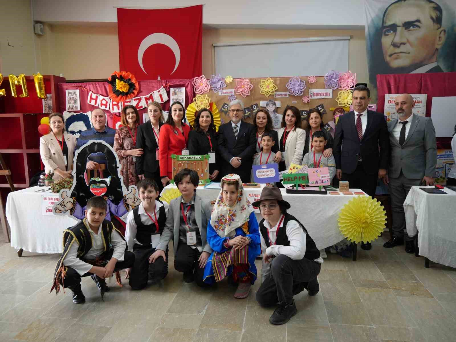 Bakan Yardımcısı Yelkenci, Harezmi Eğitim Modeliyle hazırlanan sergiyi gezdi
