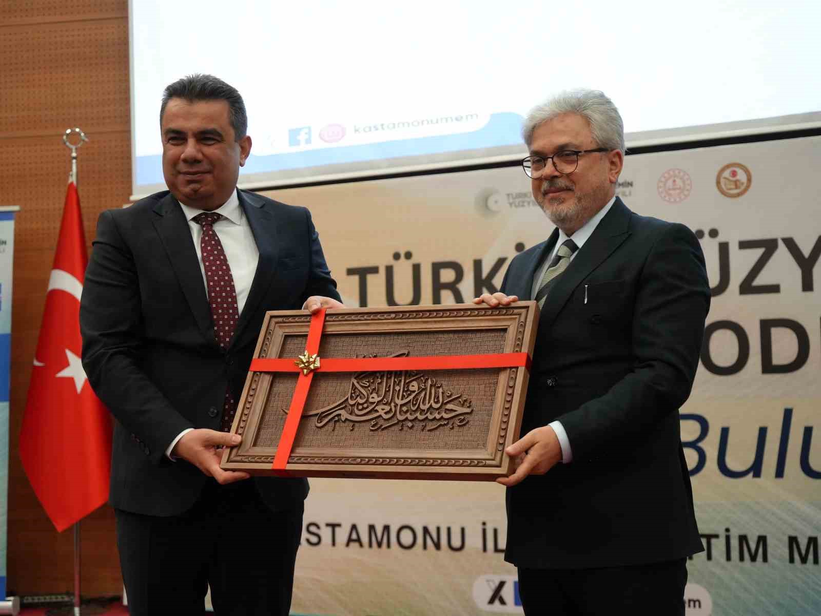 Bakan Yardımcısı Yelkenci: "Türkçeyi derinlemesine anlayan, konuşan, yazan nesiller önemli"
