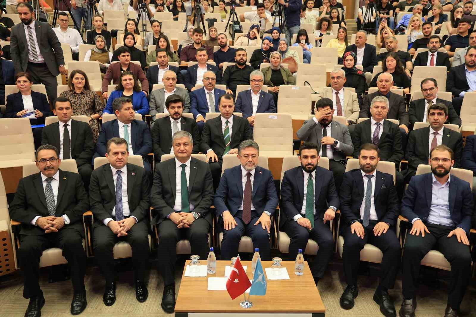 Bakan Yumaklı: "Yiyecek gıdanız yoksa, hiçbirinin bir önemi olmuyor"
