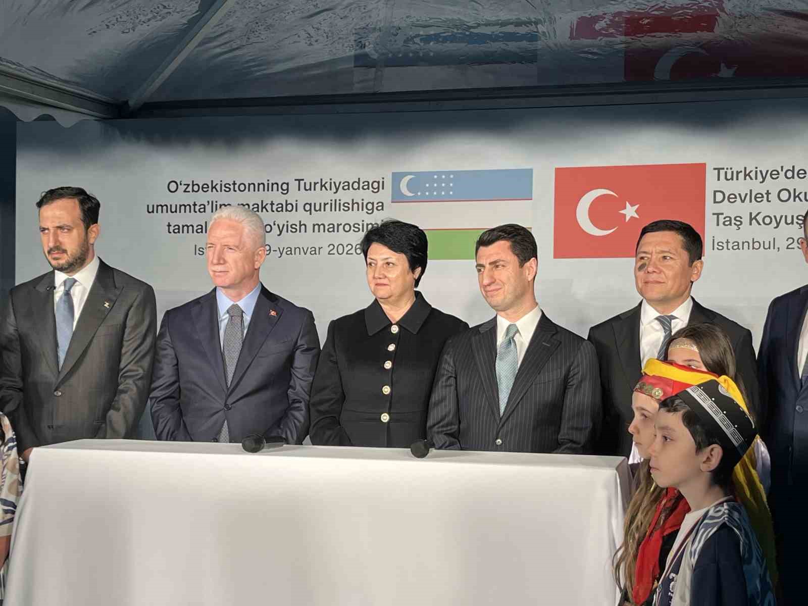 Bakırköy’de Özbekistan Devlet Okulu’nun yapıma yönelik tören düzenlendi
Bakırköy’de Özbekistan Devlet Okulu’nun yapıma yönelik tören düzenlendi