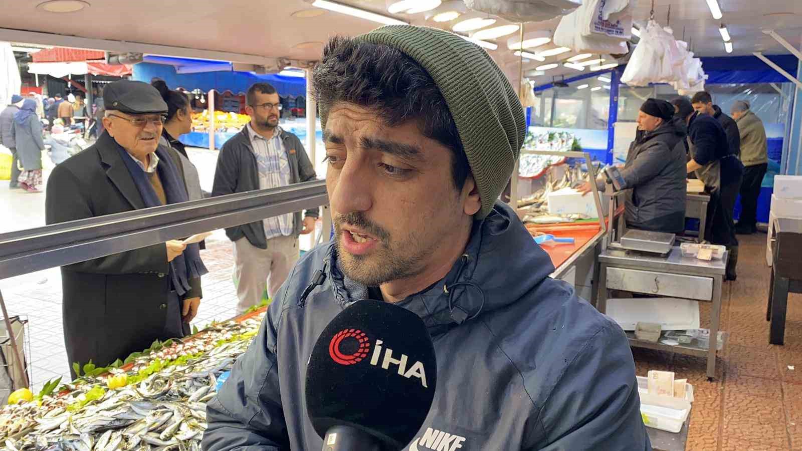 Balık tezgahlarında hamsi yok, vatandaş diğer balıklara yöneldi
