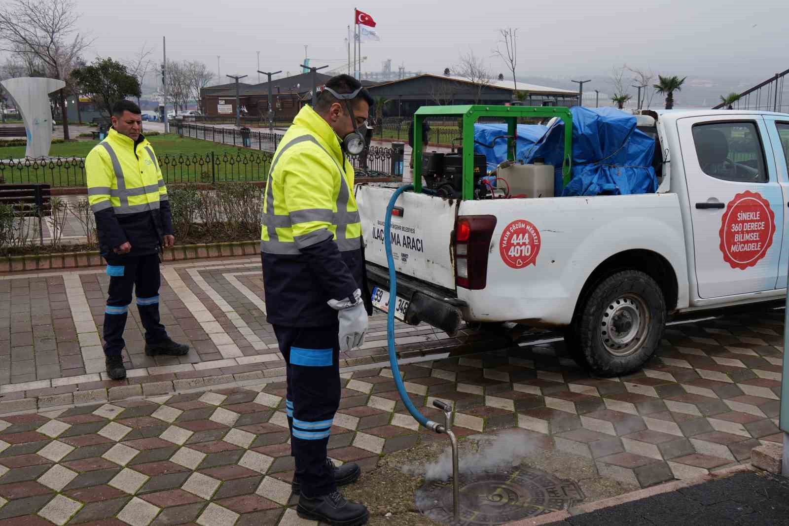 Balıkesir Büyükşehir "Kışlak Mücadelesi"ne tam gaz devam ediyor
Balıkesir Büyükşehir "Kışlak Mücadelesi"ne tam gaz devam ediyor