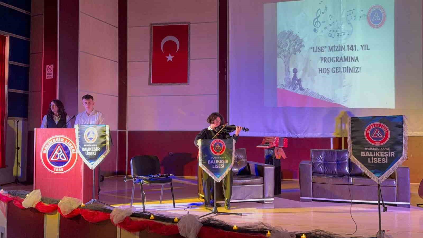 Balıkesir Lisesi’nin 141. yılı coşkuyla kutlandı
