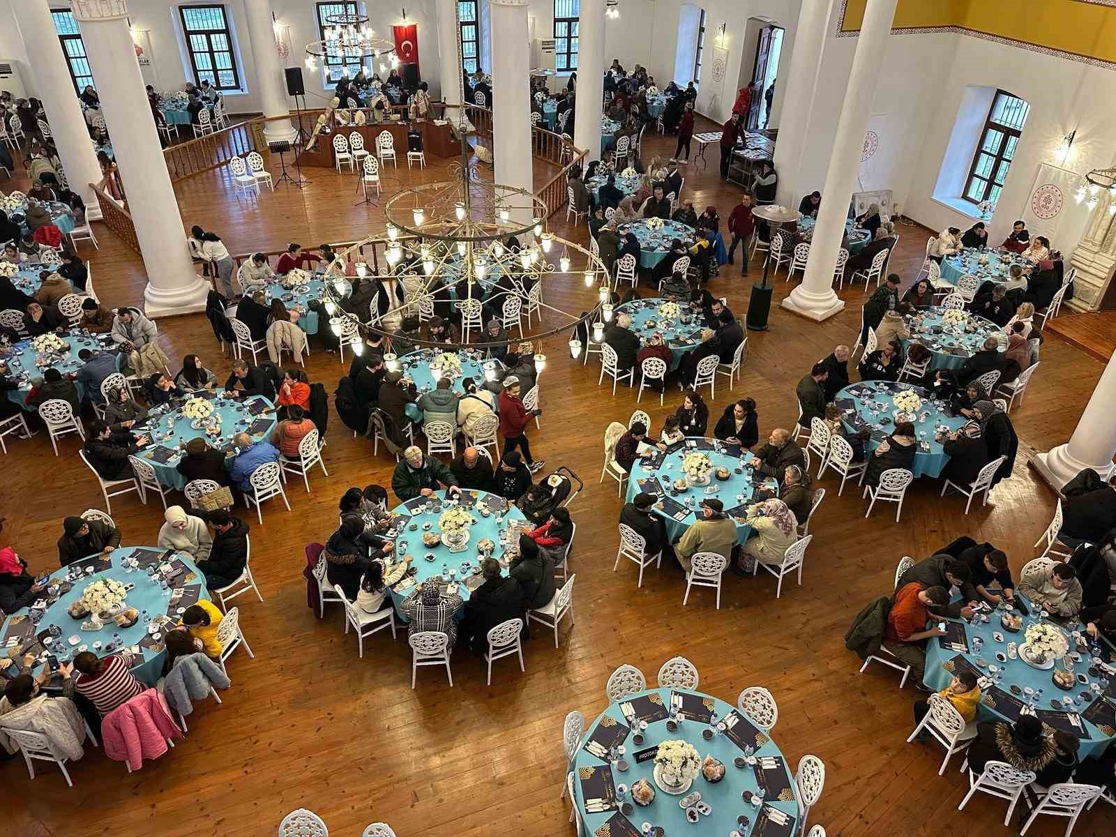 Balıkesir ve Çanakkale’de Ramazan ayı boyunca "Asırları Aşan Hayır" Sofrası
