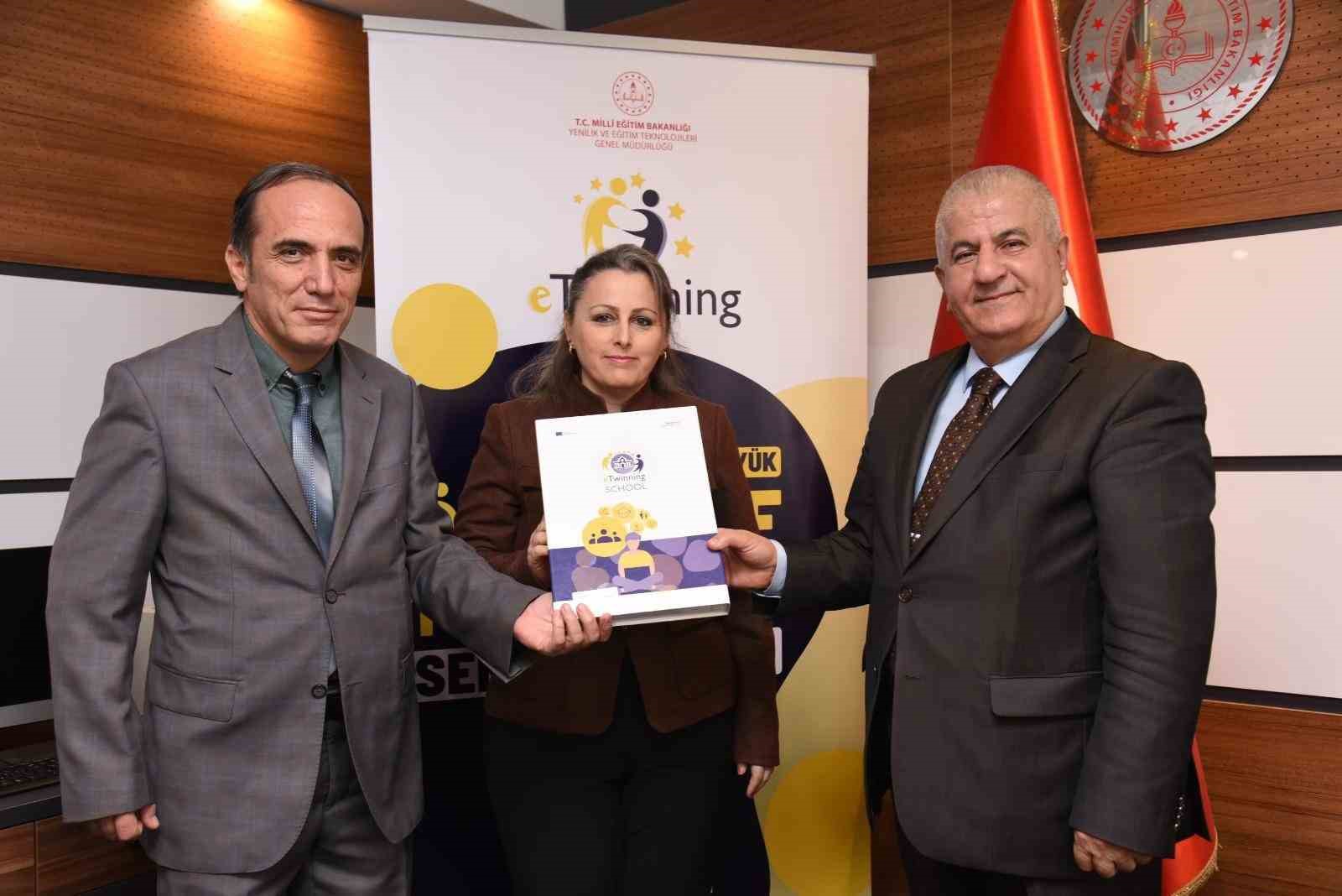 Balıkesir’de 10 okula uluslararası prestij belgesi
