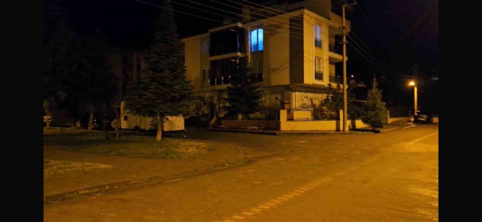 Balıkesir’de 5 büyüklüğünde deprem: Hayat normale döndü
