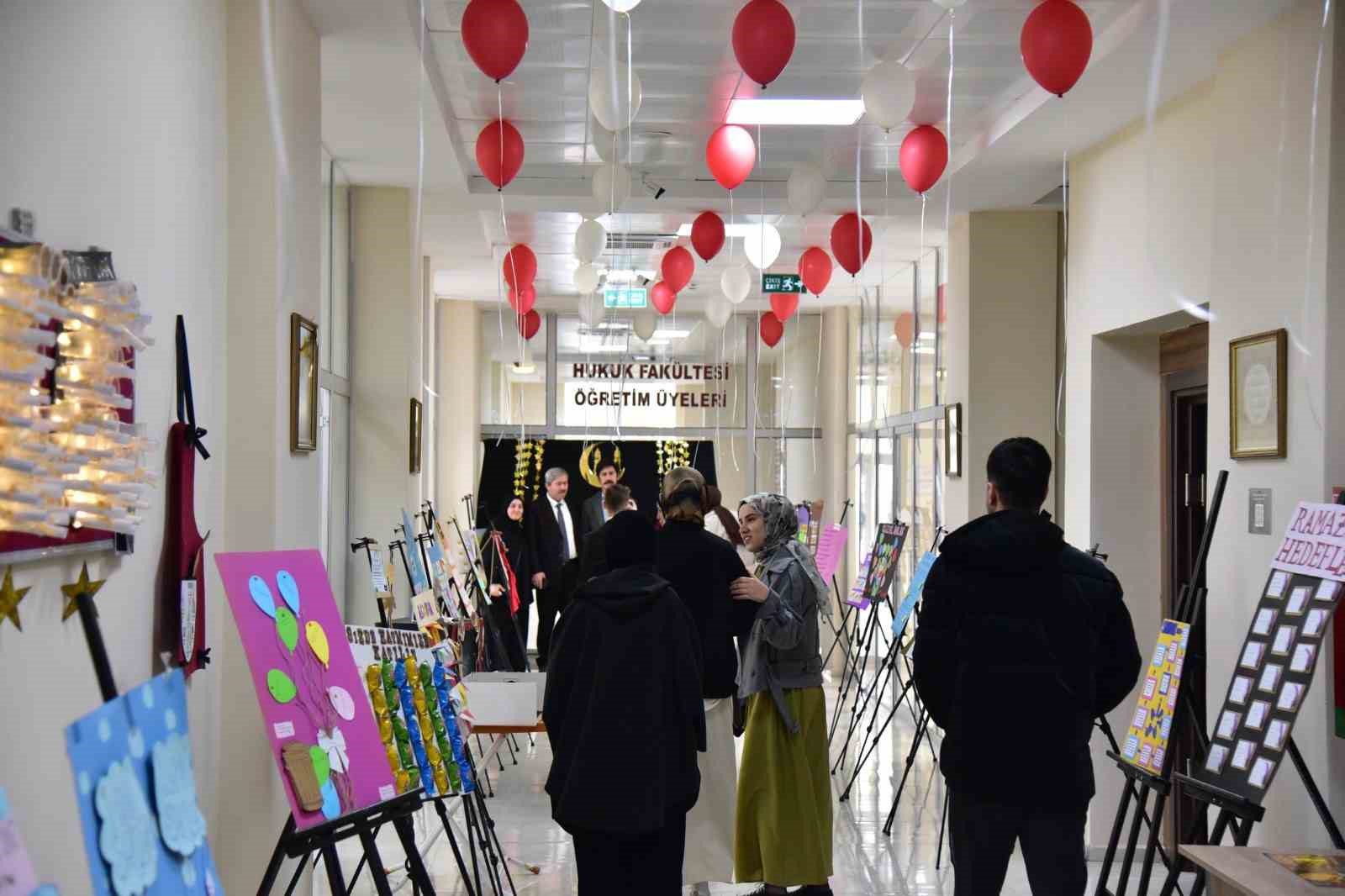 Balıkesir’de geleneksel Ramazan Sokağı kuruldu
