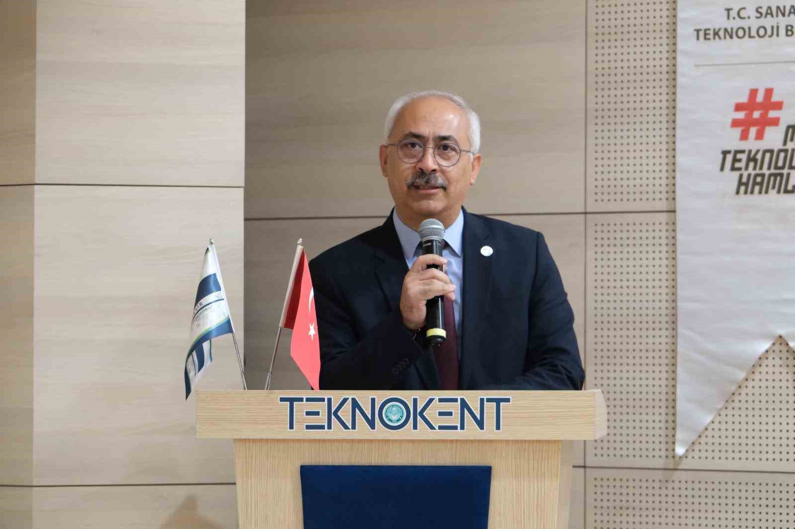 Balıkesir’de: "Girişimciler global sahneye hazırlanıyor"
Balıkesir’de: "Girişimciler global sahneye hazırlanıyor"