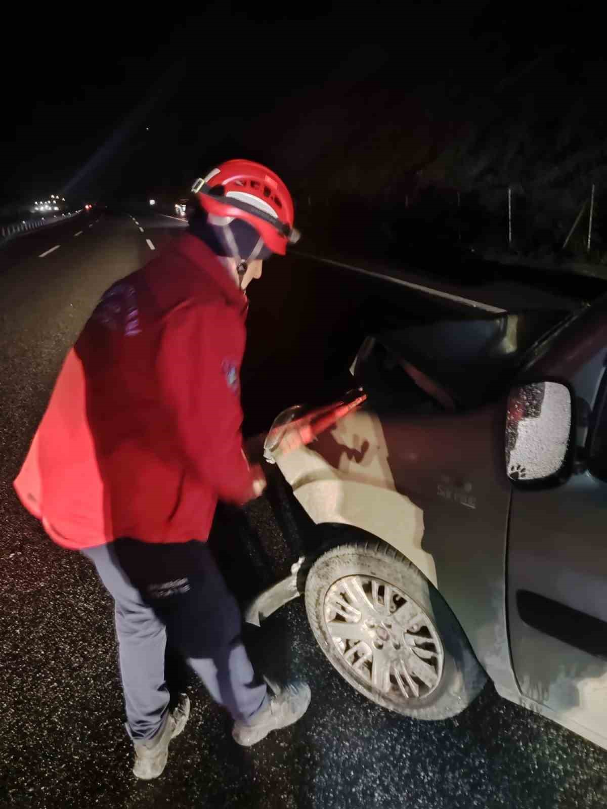Balıkesir’de otoyolda trafik kazası: 2 yaralı
