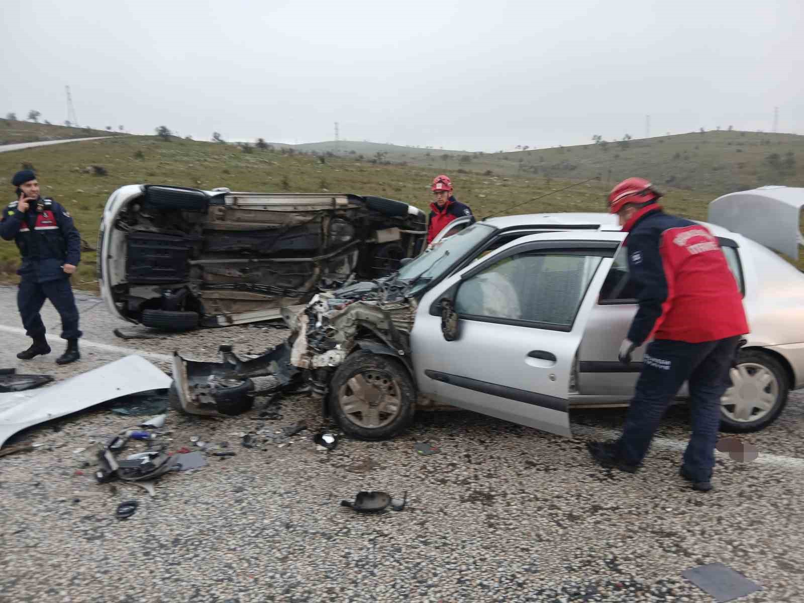 Balıkesir’de trafik kazası: 5 yaralı
