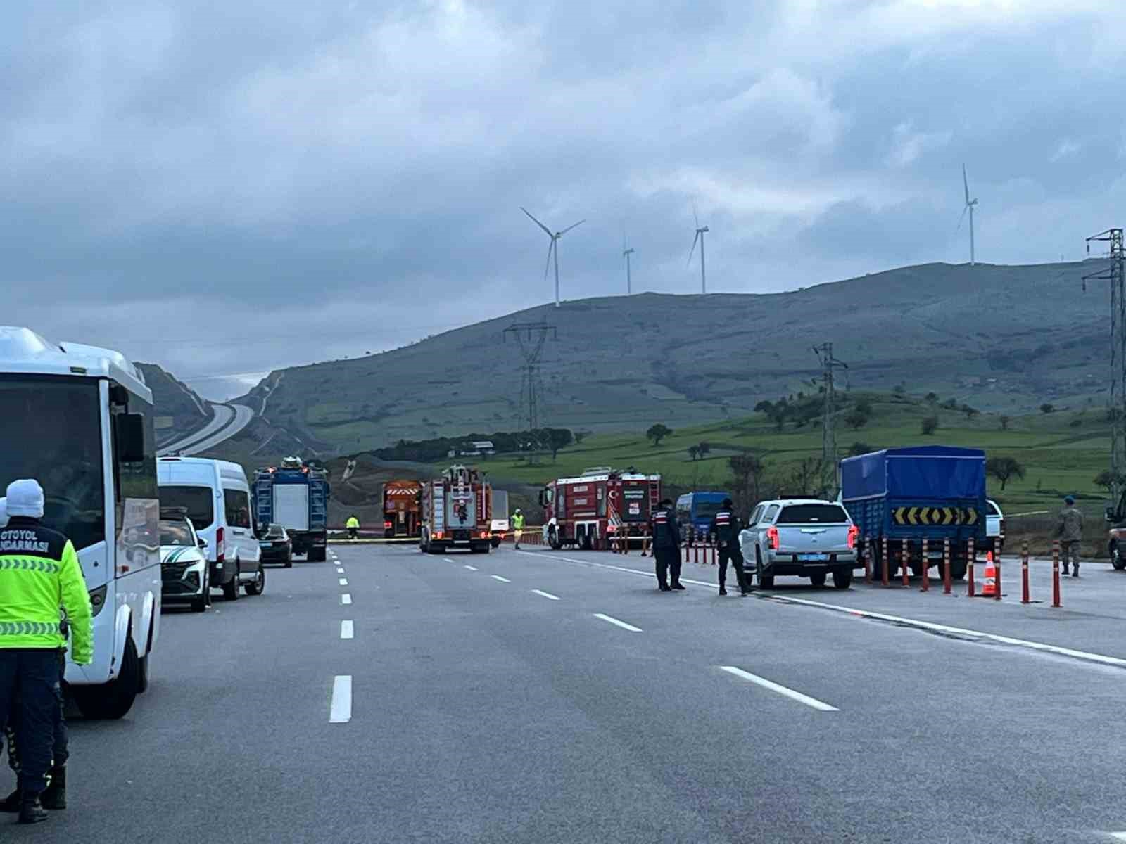 Balıkesir’deki uçak kazasına tanık olan şoför: Bütün parçalar önüme düştü
