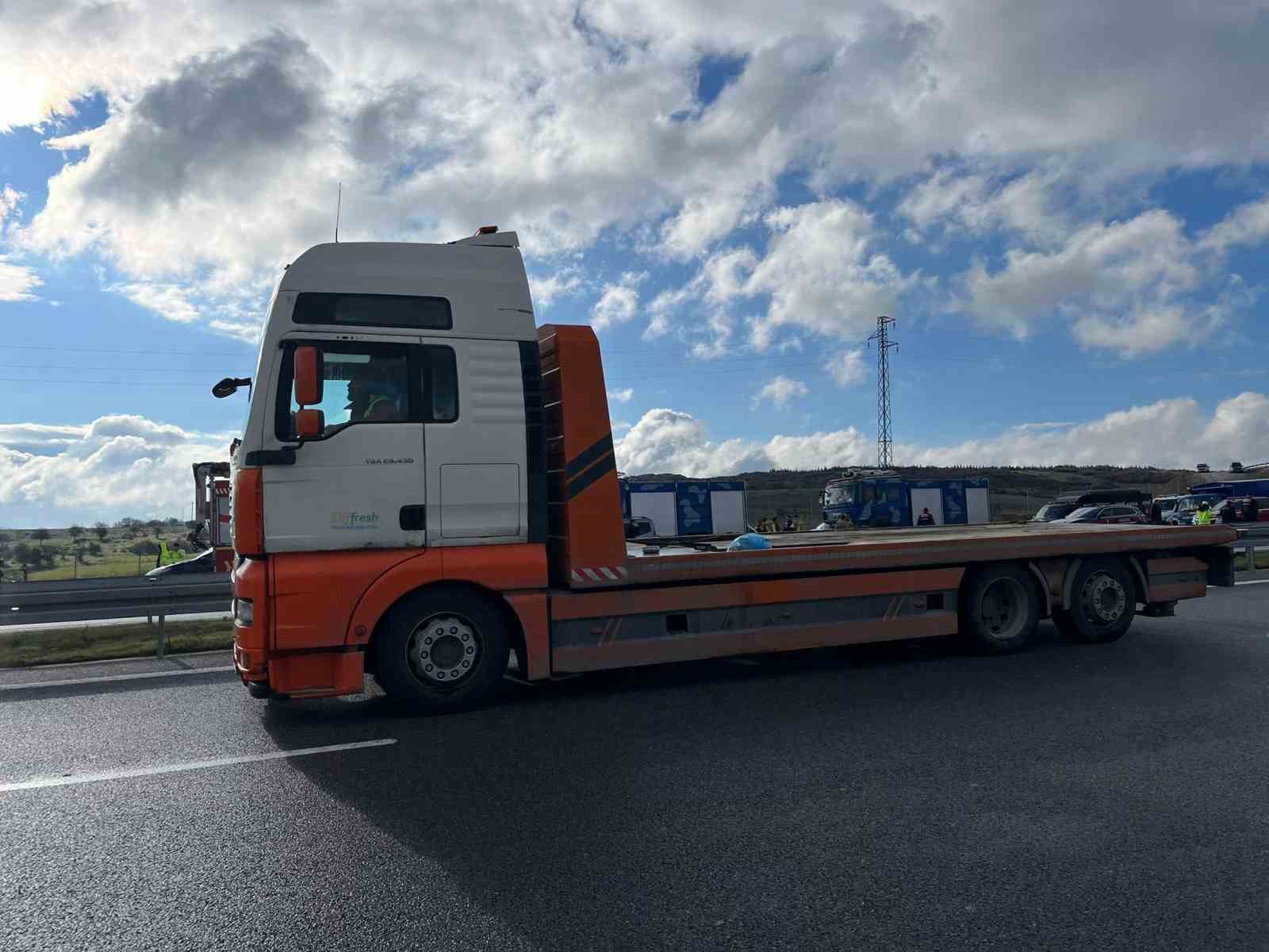 Balıkesir’deki uçak kazasına tanık olan şoför: Bütün parçalar önüme düştü
