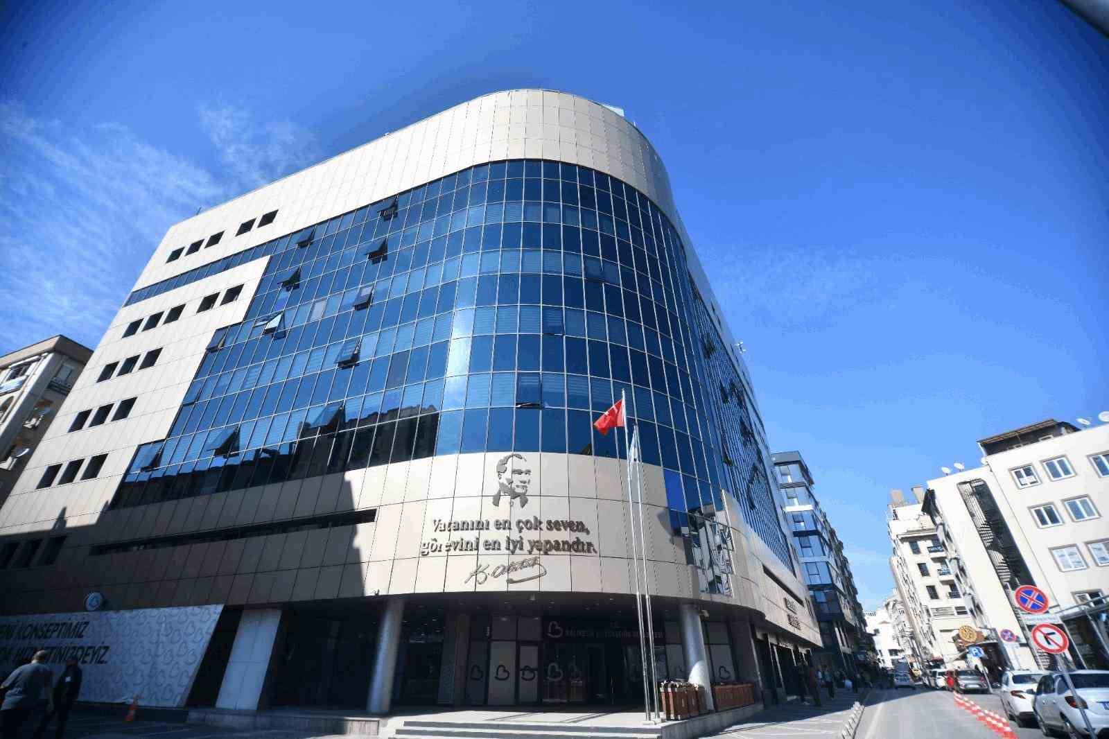 Balıkesir’e "Çevre Dostu Belediyecilikte" uluslararası başarı ödülü
Balıkesir’e "Çevre Dostu Belediyecilikte" uluslararası başarı ödülü