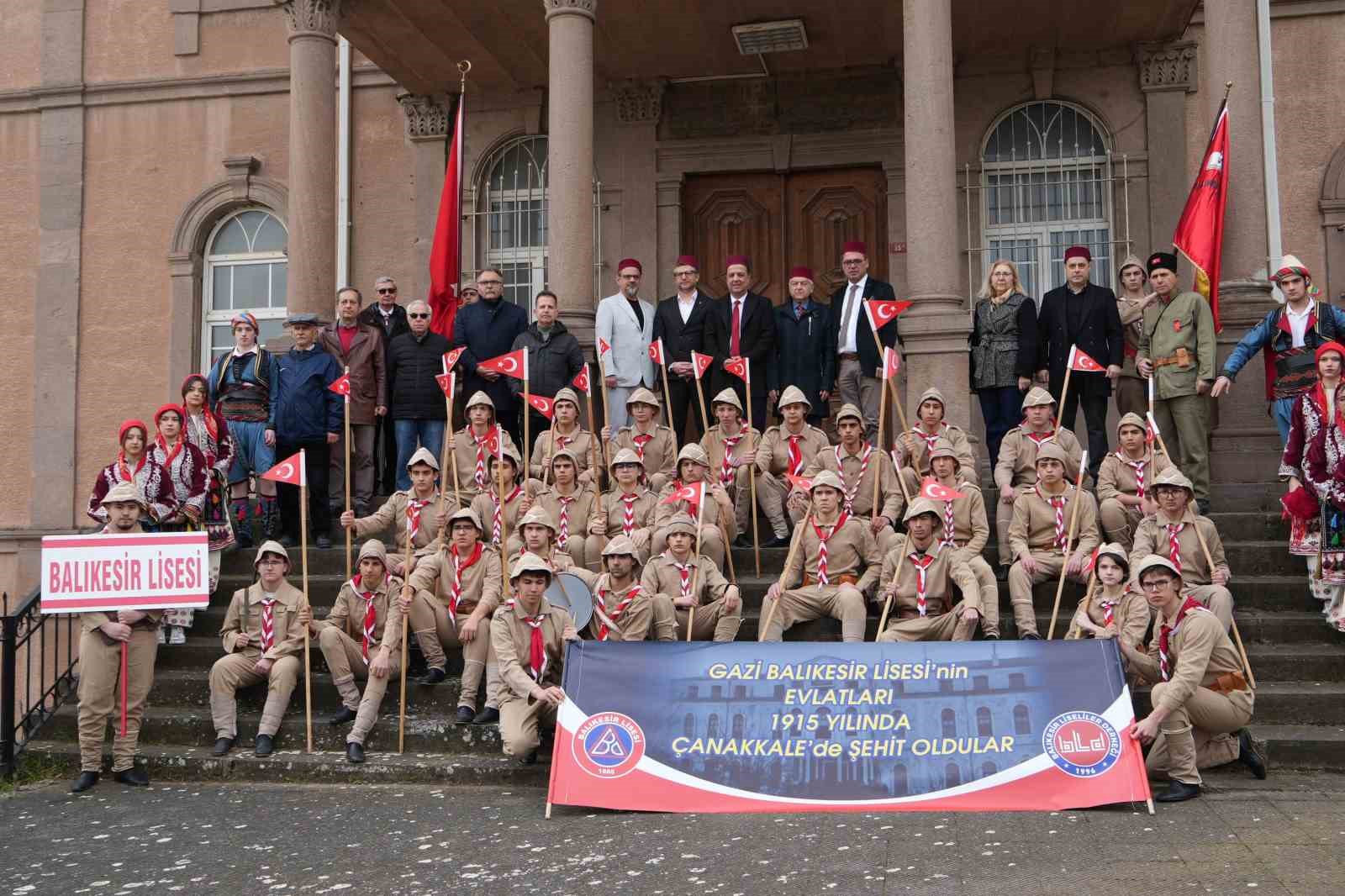 Balıkesirli keşşaflar cepheye uğurlandı
