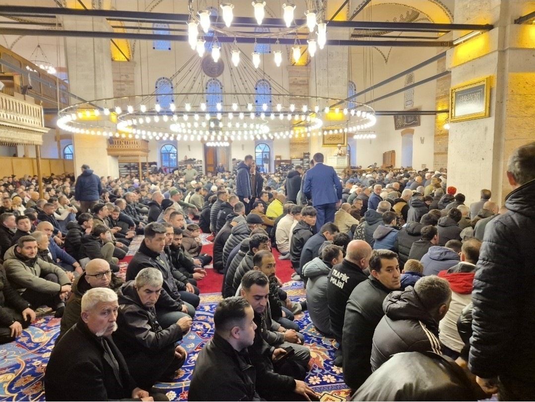 Balıkesirliler Zağnospaşa’da bayramlaştı
