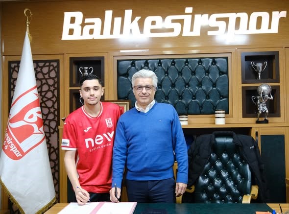 Balıkesirspor, Ozan, Hüseyin Melih ve Mert Hüseyin’e imza attırdı
