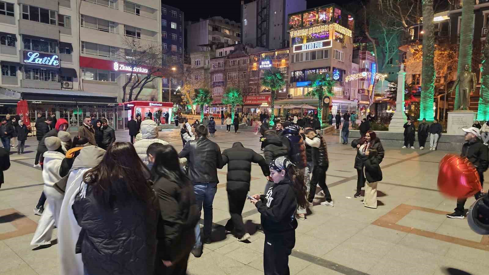 Bandırma, 2026’ya coşkuyla girdi
