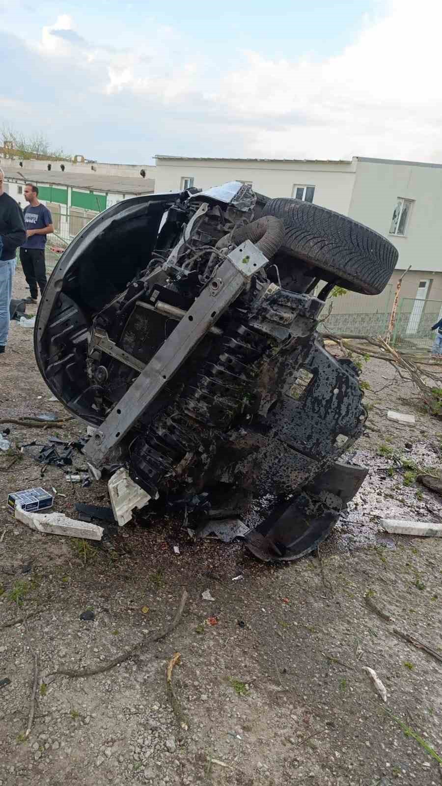 Bandırma’da takla atan otomobil sürücüsü yaralandı
