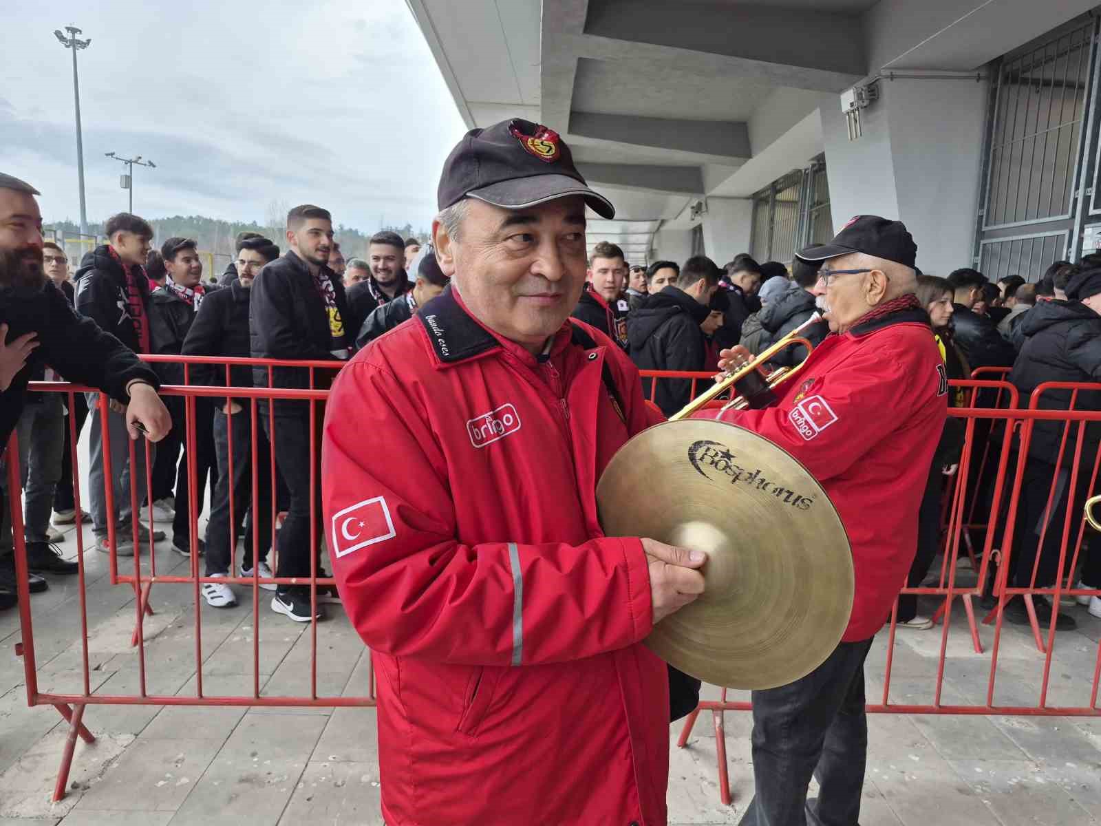 Bando EsEs’in kurucuları, Espana Cani’nin doğuş hikayesini anlattı
