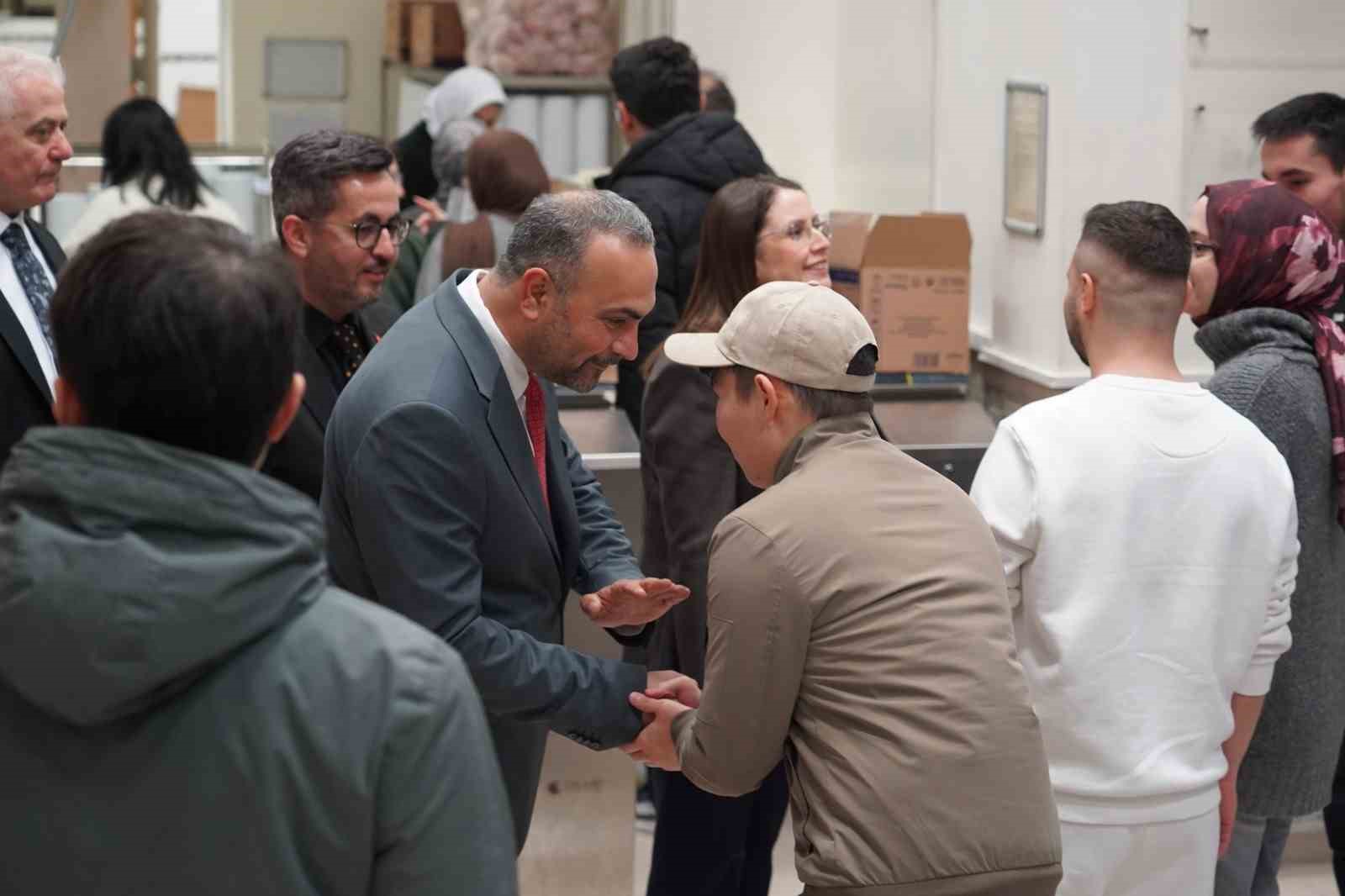 Bartın protokolü üniversite öğrencileriyle iftarda buluştu
