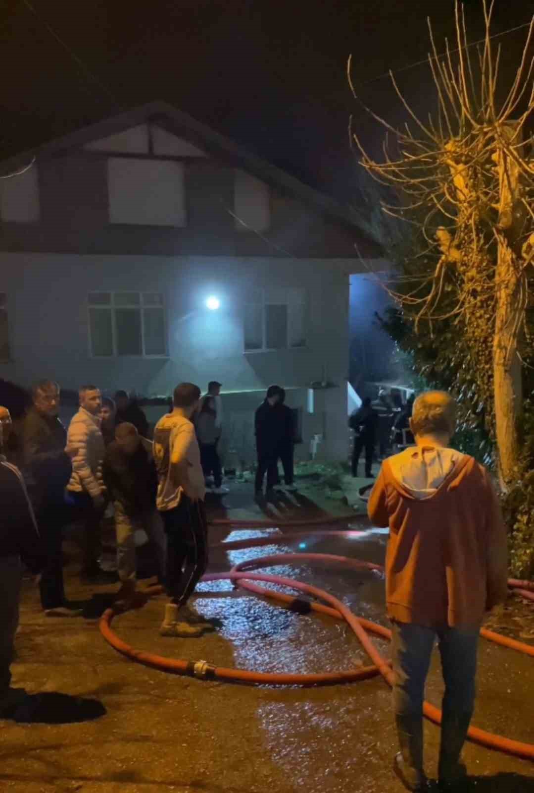 Bartın’da odunluk yangını paniğe neden oldu
