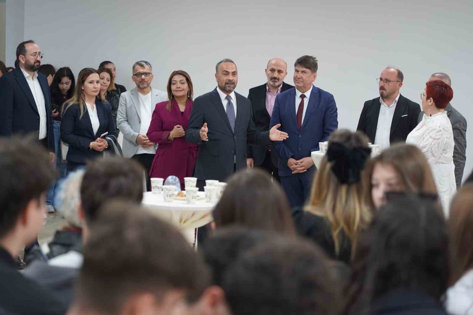 BARÜ’de Dünya Sanat Günü çeşitli etkinliklerle kutlandı
