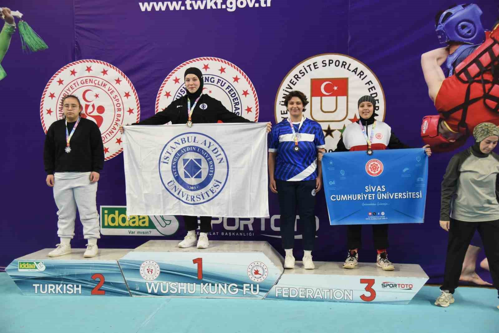 BARÜ’lü öğrencilerden Üniversiteler Arası Wushu Türkiye Şampiyonası’nda 3 madalya
