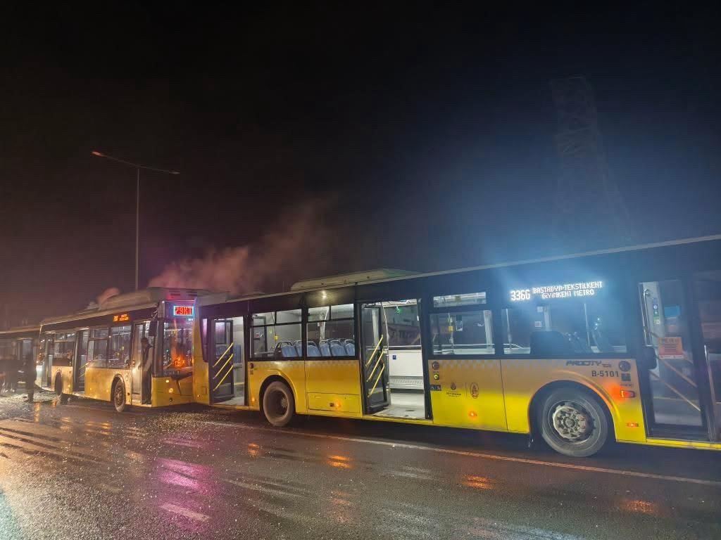 Başakşehir’de 3 İETT otobüsü kazaya karıştı: Yaralılar var
