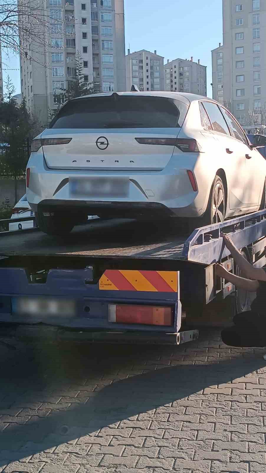 Başakşehir’de "dur" ihtarına uymayan hırsız kovalamaca sonrası yakalandı: 330 bin TL ceza
