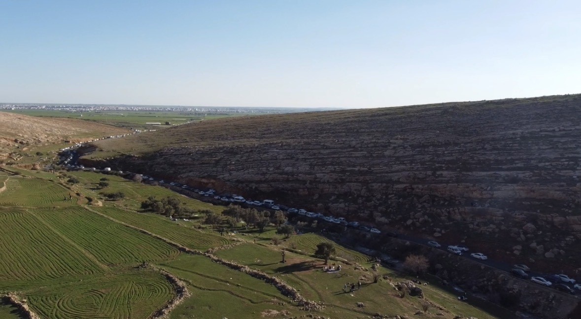 Başdeğirmen Şelalesi ziyaretçi akınına uğradı
