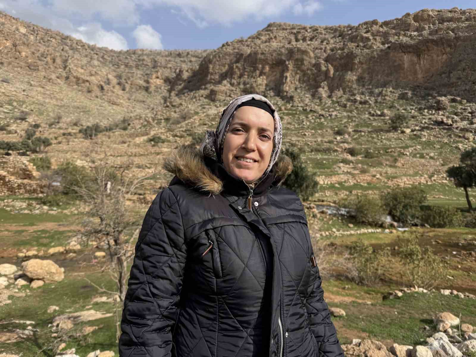 Başdeğirmen Şelalesi ziyaretçi akınına uğradı
