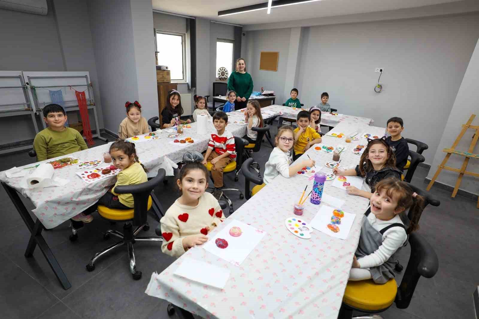 Başiskele’de öğrenciler yarıyıl tatilini atölye çalışmalarıyla değerlendiriyor
