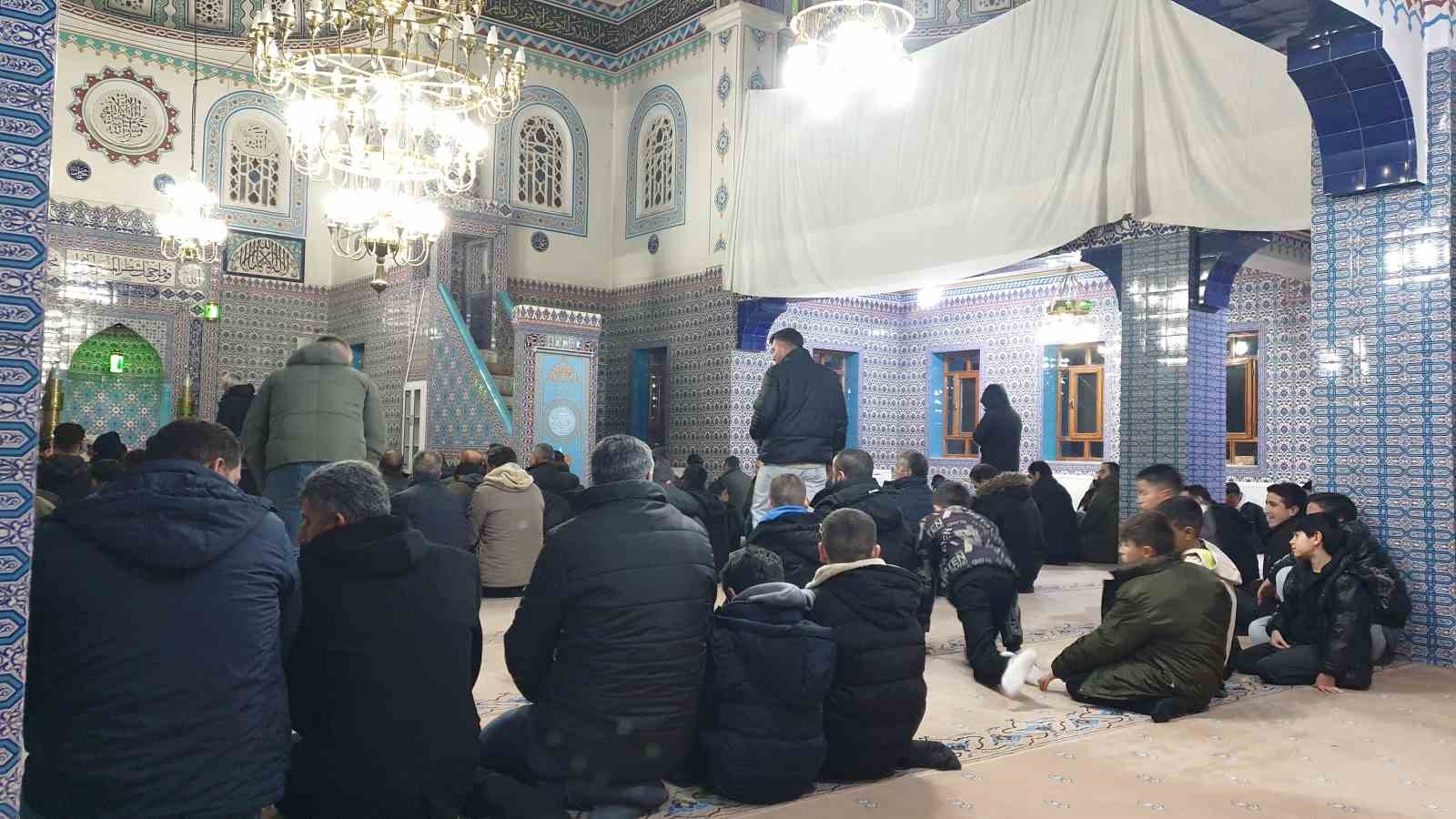 Başkale’de Berat Kandili idrak edildi
