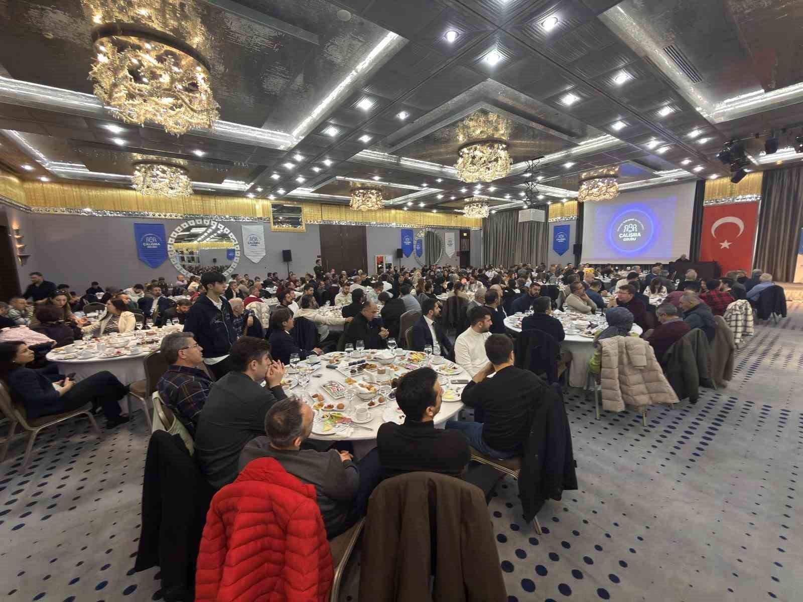 Başkan adayı Erdem, proje ve yönetim kurulu adaylarını tanıttı
