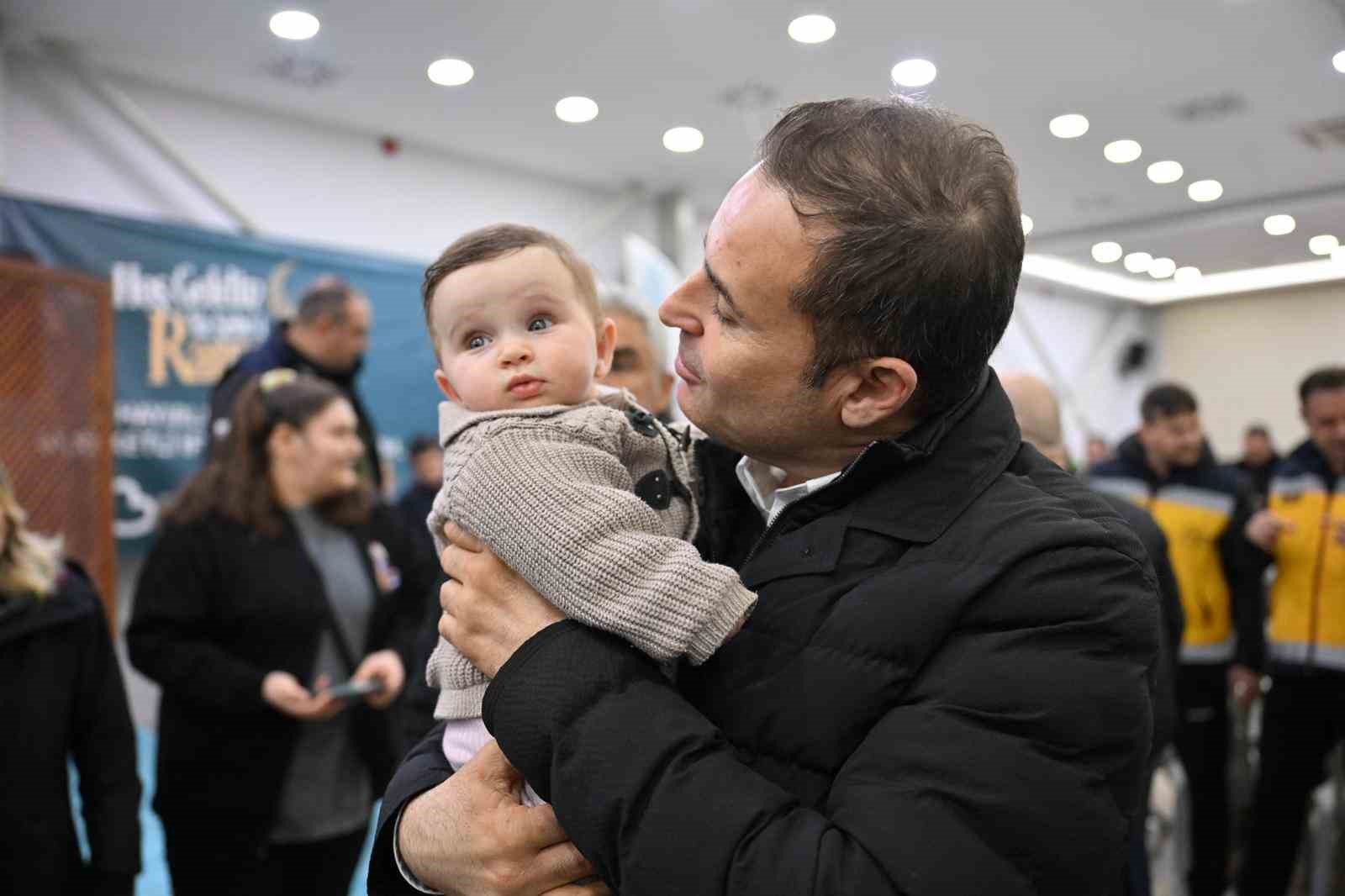Başkan Ahmet Akın, Kepsutlularla iftar yaptı
