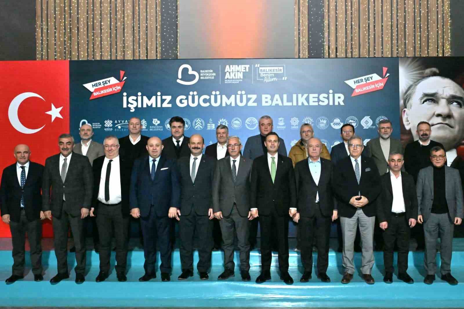 Başkan Ahmet Akın’dan Balıkesir için birleştirici hamle
Başkan Ahmet Akın’dan Balıkesir için birleştirici hamle