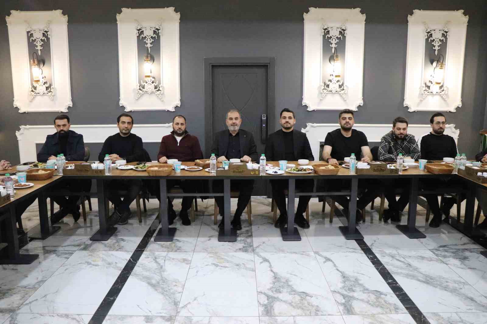 Başkan Alan, gençlerle bir araya geldi
