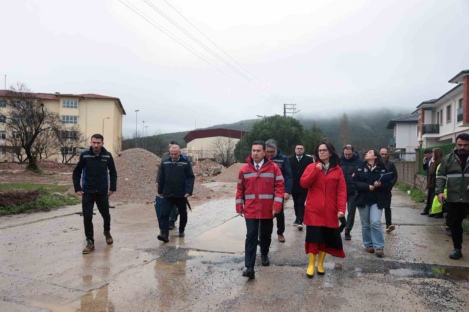 Başkan Aras, 502 milyonluk yol ve altyapı yatırımını yerinde inceledi
